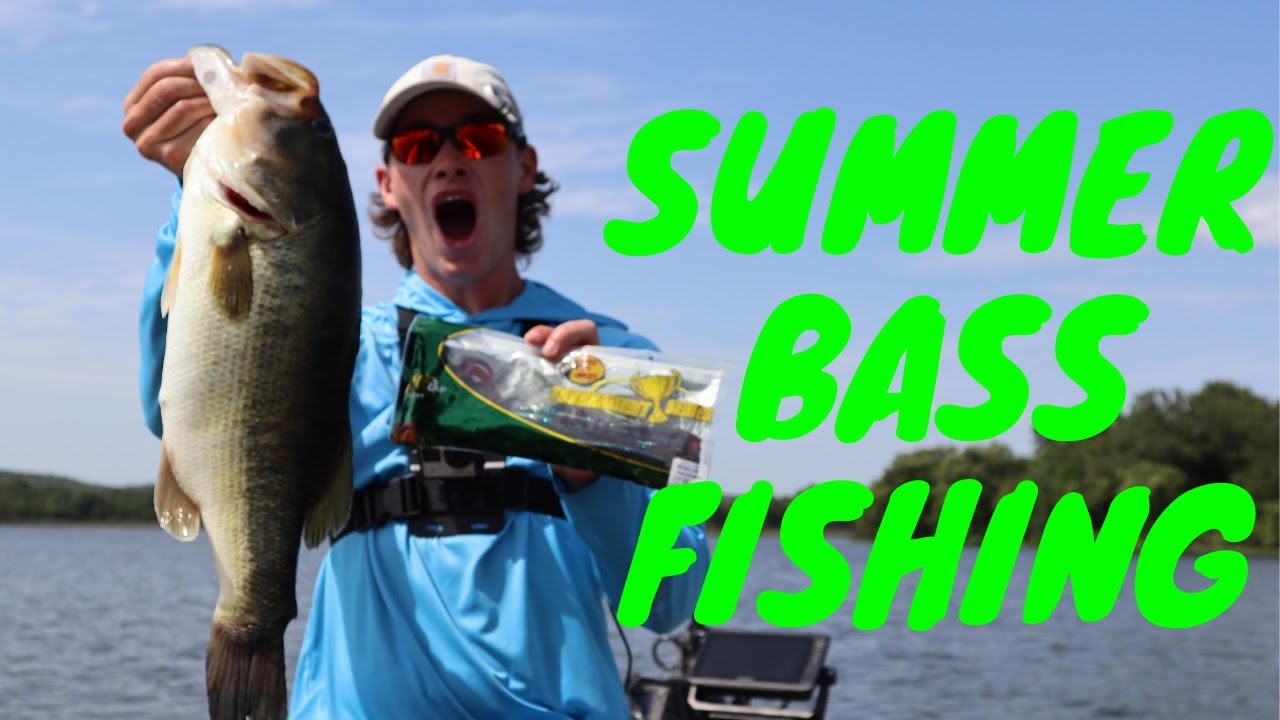 I LOVE Summer BASS Fishing(Bass Fishing With GIANT Worms)