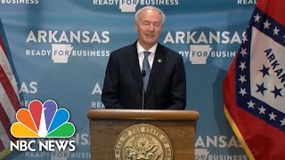 Unemployment Claims Rise To Nearly 50 Million Amid Coronavirus Pandemic | NBC News NOW screenshot 5