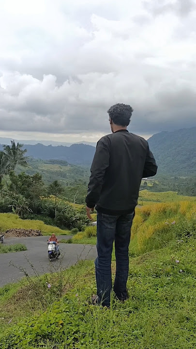 even though the steps stopped, but the mood felt wild and wandering #viral