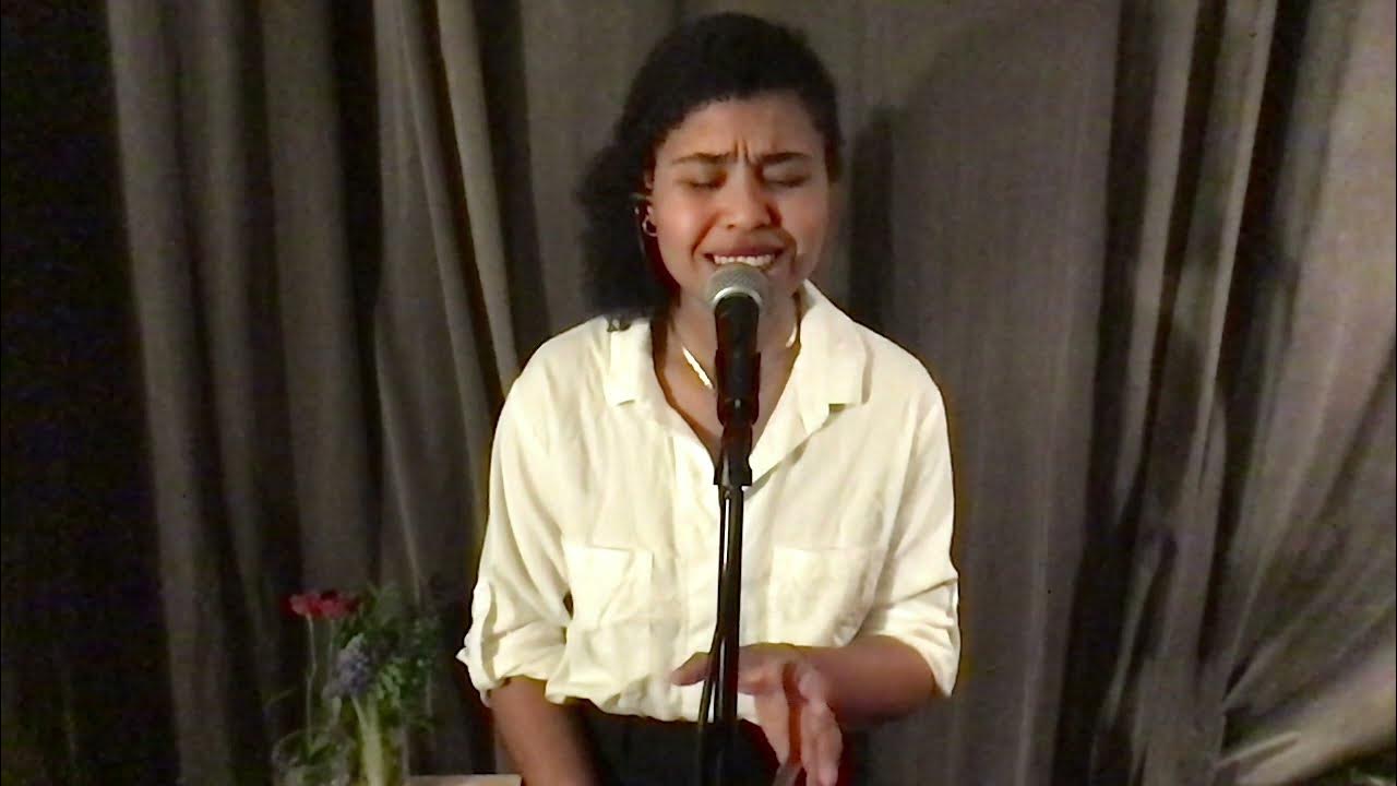 Miss Otis Regrets - Cole Porter (cover) Clara Maria Miss Otis Regrets - Cole Porter (cover) Clara Maria