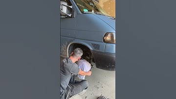 VW T4 Teil 1 von 8 -Stoßdämpfer wechseln/ Unterboden #vwt4 #offroad #vanlife #camper #diy