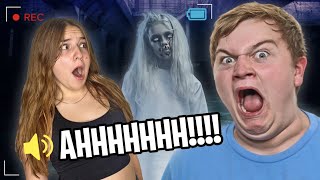 Ghost Hunting In Phasmophobia VR With Piper Rockelle **HORROR GAME FUNNY MOMENTS**👻😱 |Mad Panda