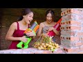 Couple Beautiful Girl Nerf Guns Robber Group Dispute Logan Fruit Battle | Superheroes SWAT