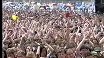 Oasis - Fade Away / Digsy's Dinner - Glastonbury 1994 Oasis - Fade Away / Digsy's Dinner - Glastonbury 1994