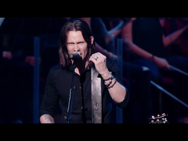 Alter Bridge - Blackbird (feat. The Parallax Orchestra) (Live At The Royal Albert Hall) [2018] class=