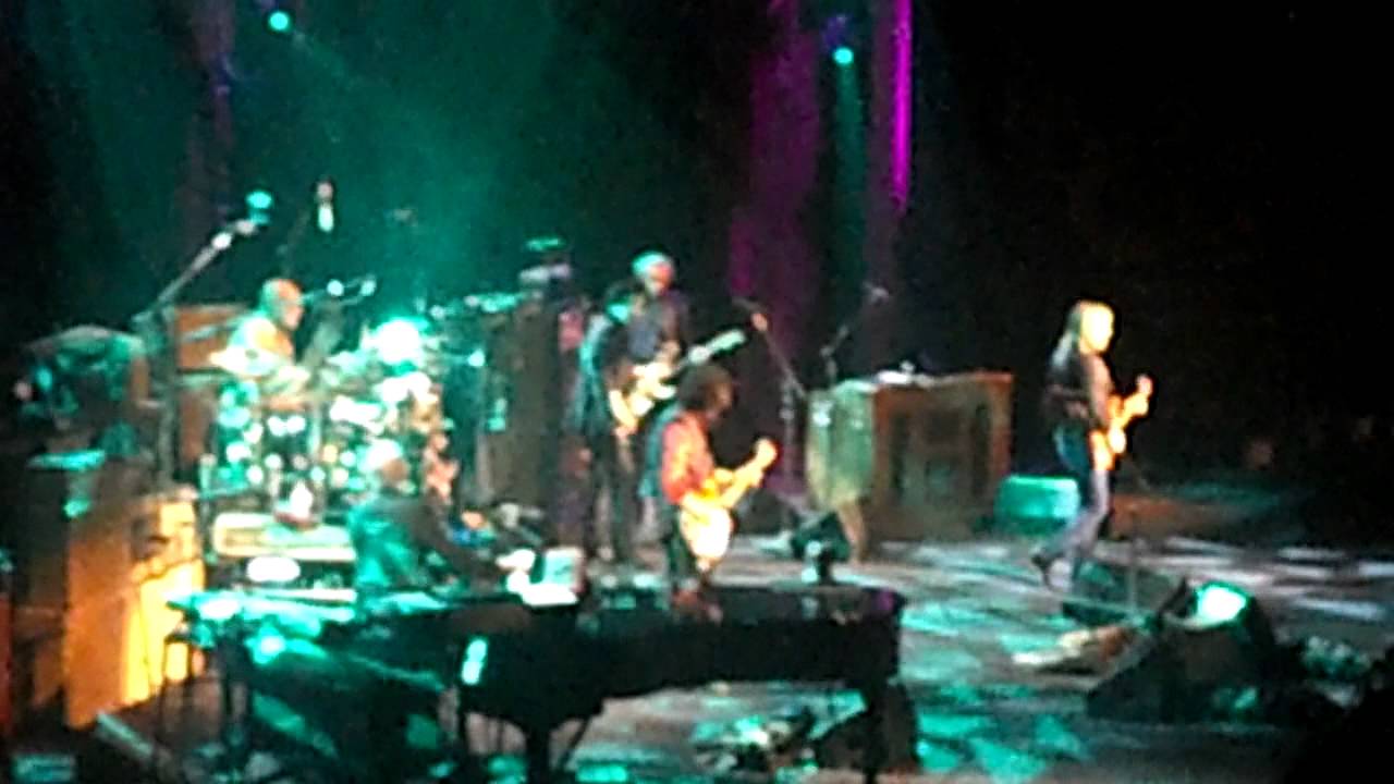 Tom Petty Free Falling YouTube Tom petty free falling youtube