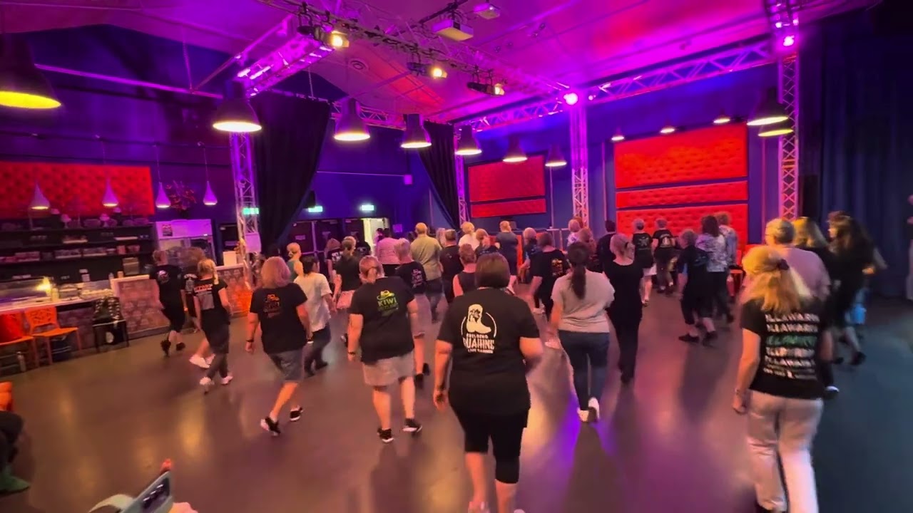 Ooh La La by Simon Ward @ The Stomp 2025