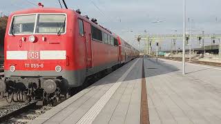 Abfahrt einer Regionalbahn mit 111 055-0