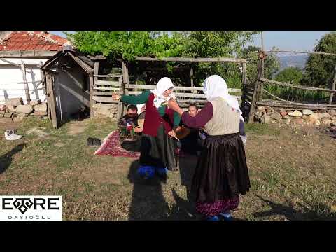 Hatice Kaya & Ayşe Okur - Çaya Şişe Daldırdım & Akpınar Yapısına (Kütahya Simav Yöresi)