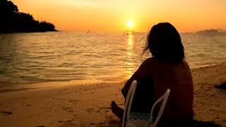 Girl by the Seashore Video Free Background screenshot 4