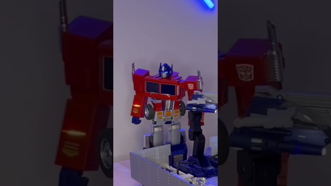 THE BEST TOY EVER Transformers Optimusprime Robot Drone Toy