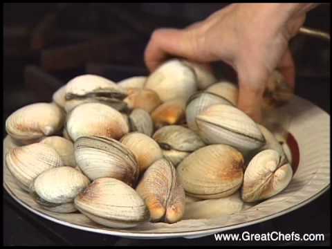 Portuguese Steamed Clams by Beverly Gannon