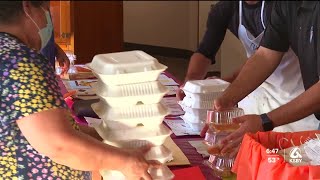 Free Thanksgiving meals handed out by Pismo Beach Police