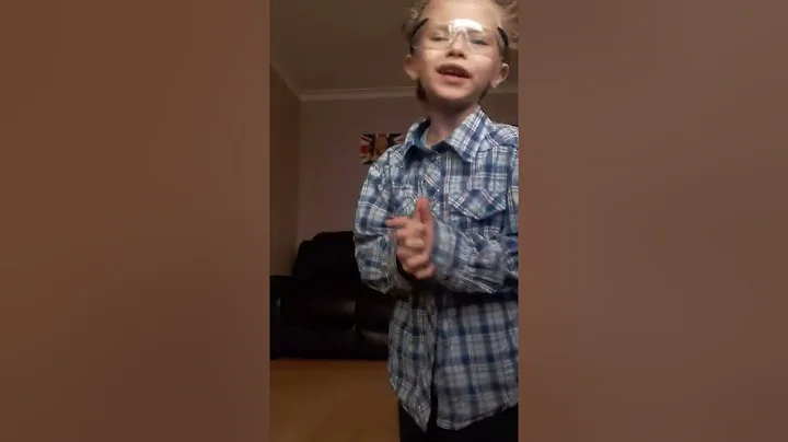 Daniel Jr.  5 lat. Erasure "Always" cover.
