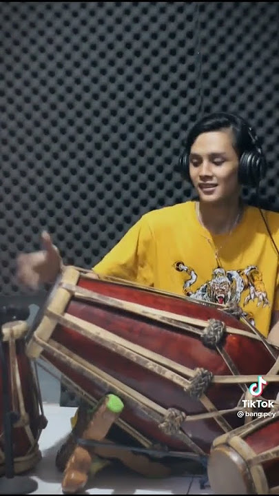 Dino Song versi Jaipong