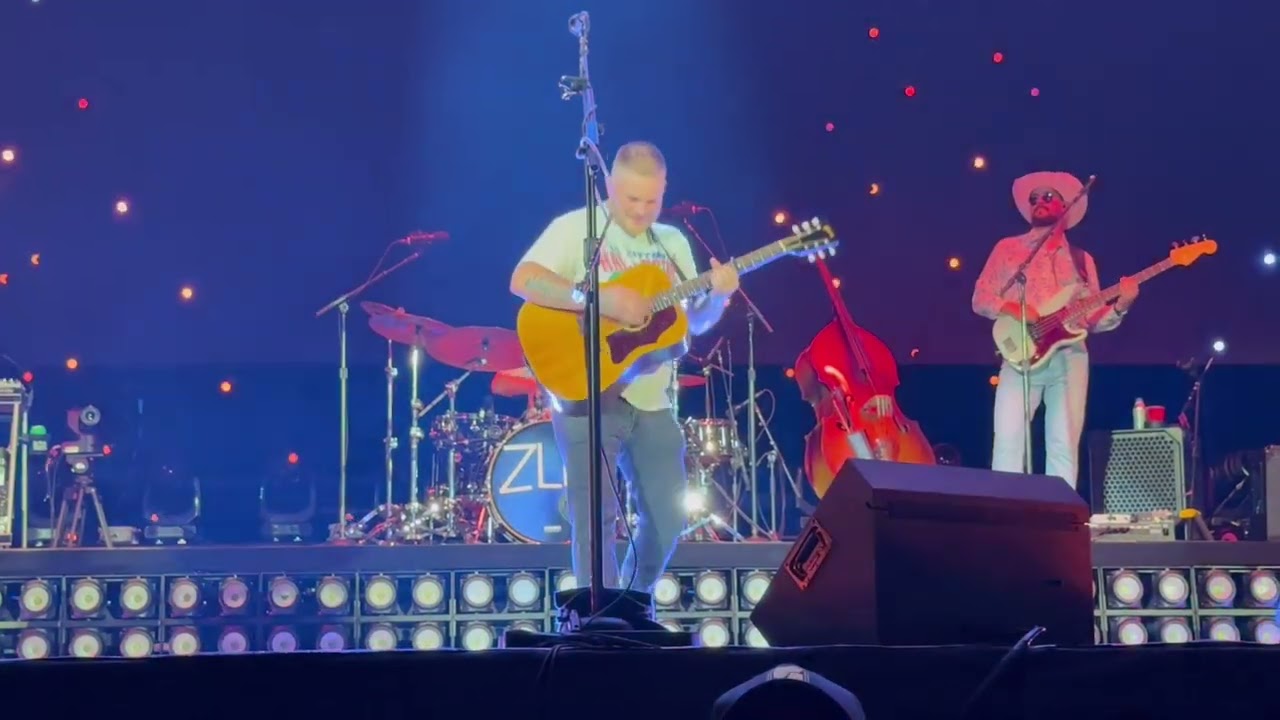 Zach Bryan Heavy Eyes MetLife July 20, 2025