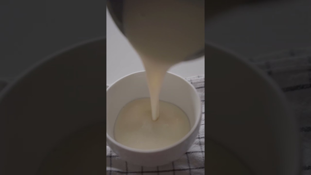 Is that the best vanilla sauce ever? Recipe in the description 