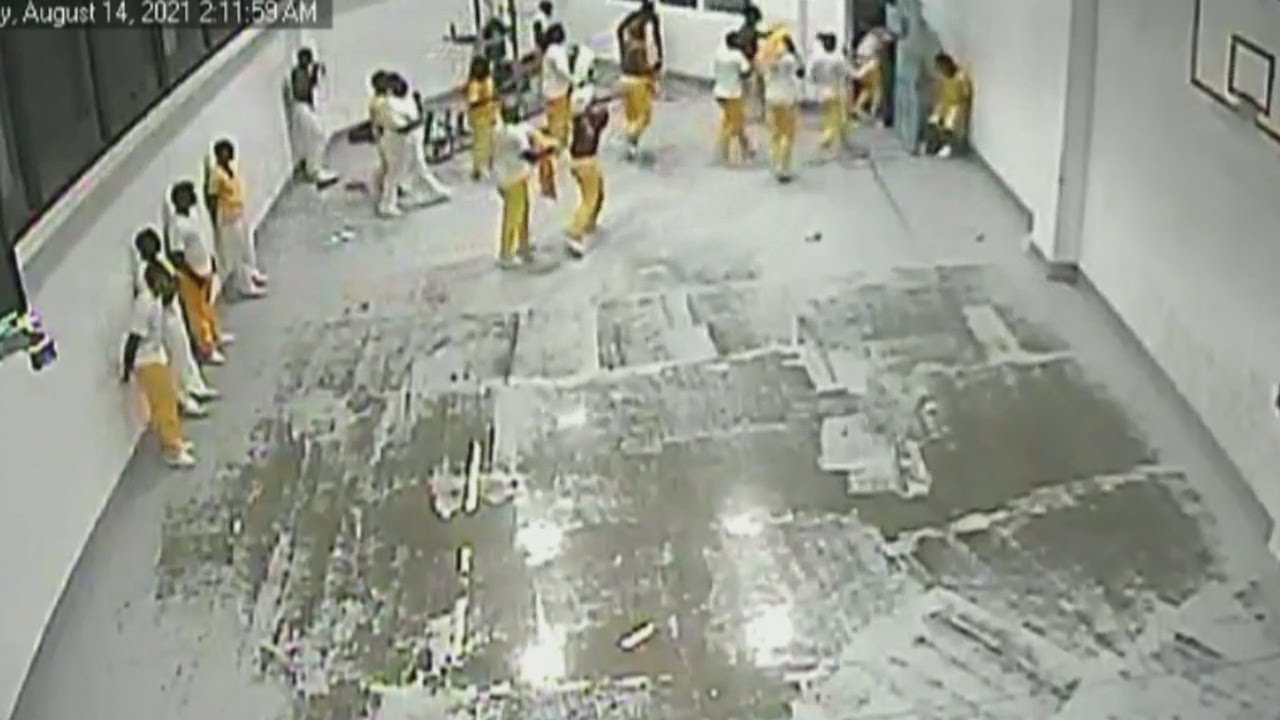 Jail security chief defends staff after video shows inmate attacks ...