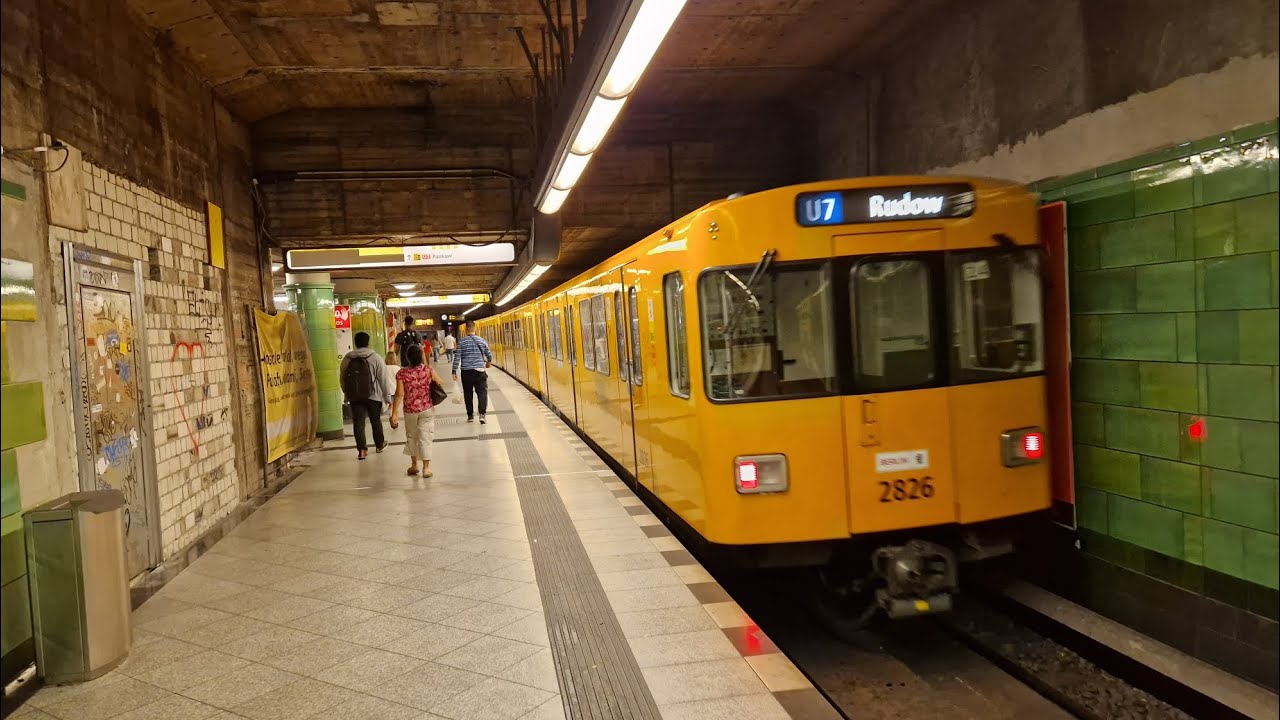 Mitfahrt in der U7 von Rathaus Spandau bis Bismarckstraße im F87 2826