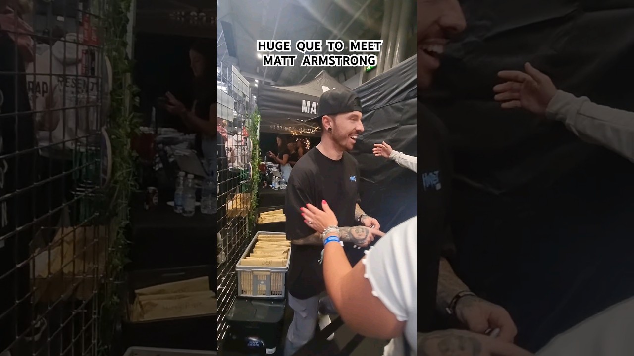 Huge Queue to meet Mat Armstrong with Rolls Royce Mansory & 911 GT3 