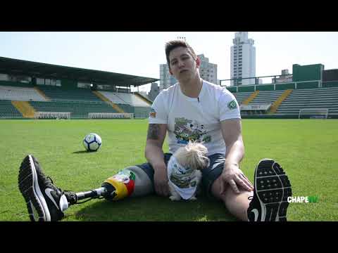 Video: Chapecoense-eloonjääjä Sanoo, Että Paikkojen Vaihtaminen Pelasti Hänet