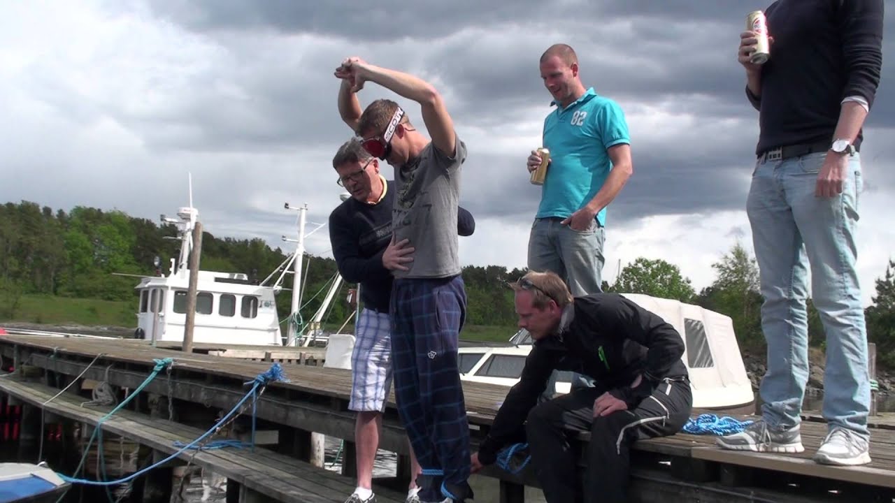 Utdrikningslag strikkhopp prank