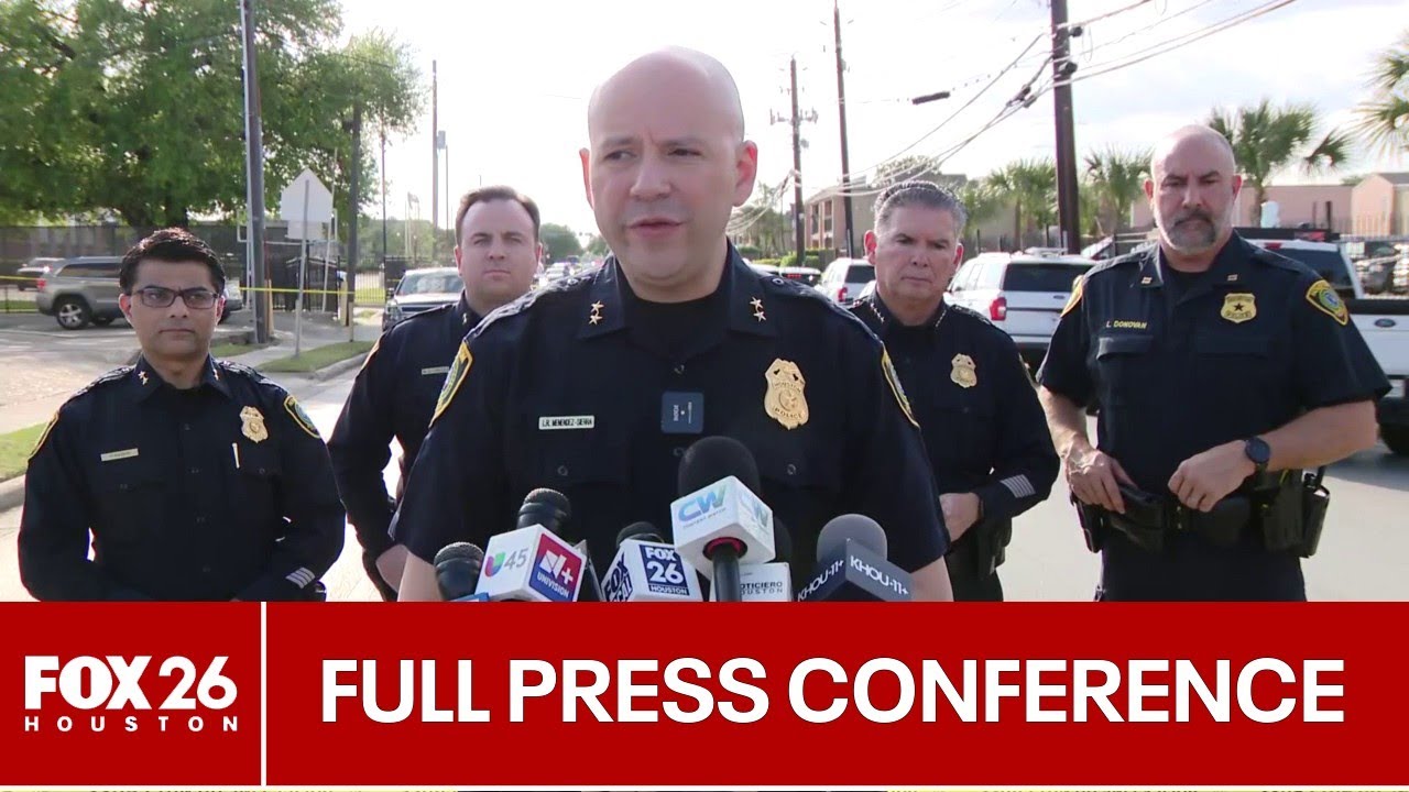 Deadly SW Houston shooting involving police | Full press conference ...