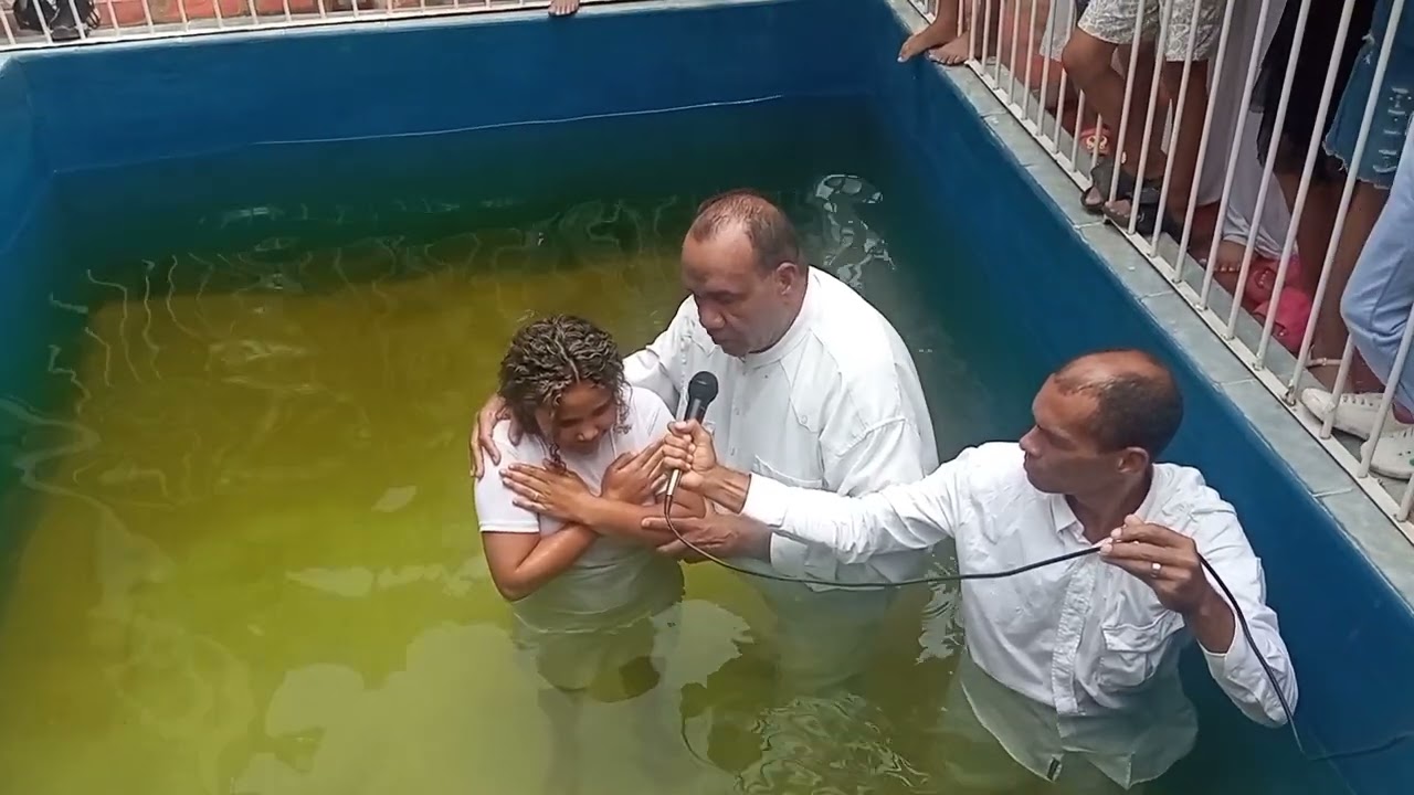 BAUTISMO DE LA HERMANA HELEN TORRES EN PUERTO CABELLO -VENEZUELA