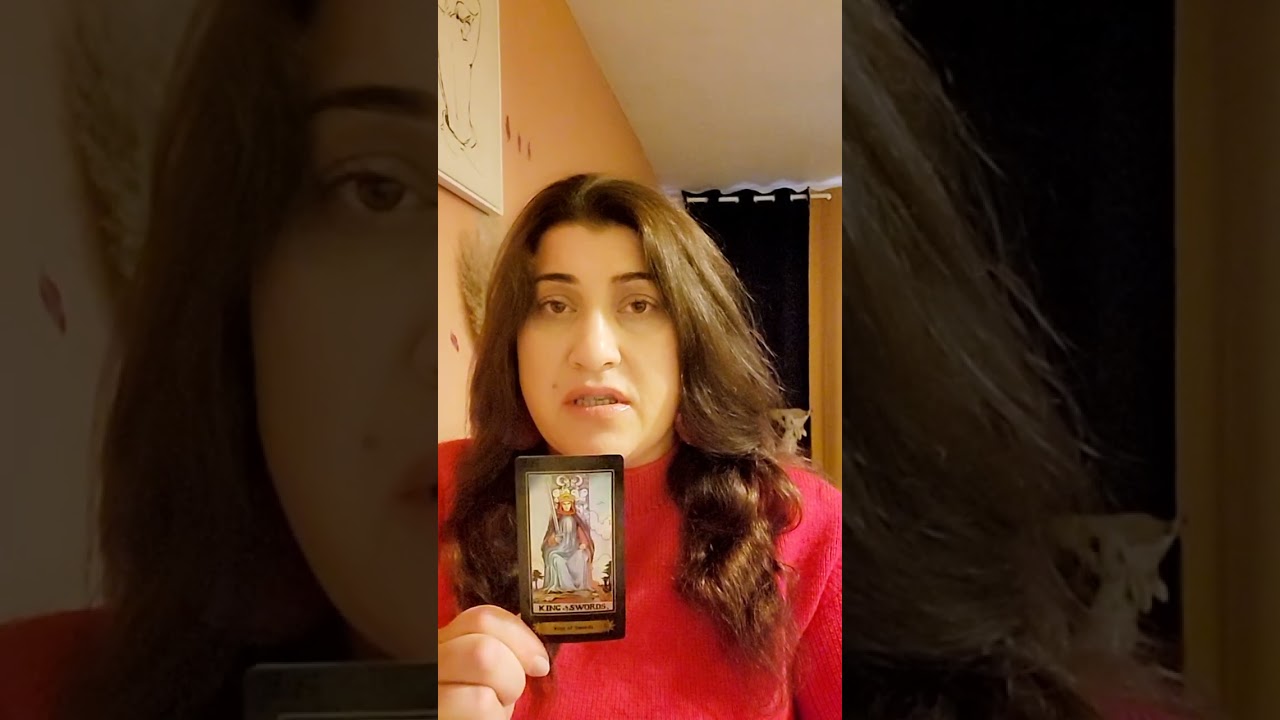 In viata urmeaza o schimbare un drum sau cineva vine de la drum spre tine