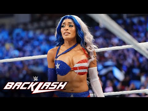 The Puerto Rico WWE Universe comes alive!