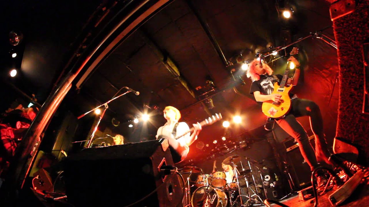 Watch Walking After U/Bambi@四谷 OUTBREAK! on YouTube Watch Walking After U/Bambi@四谷 OUTBREAK! on YouTube