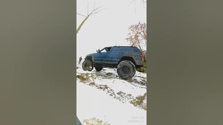 #oldschool #jeep #cherokee #beast #snow #wheeling #offroad #car #automobile ##jeepcherokeexj #ice