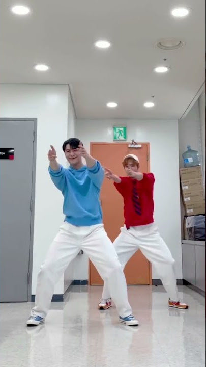 FOLLOW @ASTRO 아스트로 ON TIKTOK! #마피아챌린지 #inthemorningchallenge MOONBIN AND SANHA #SHORTS