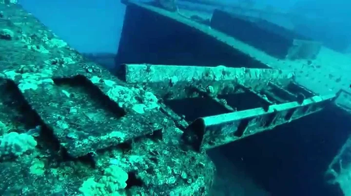 SCUBA Dive - Sea Tiger Wreck - Oahu, Hawaii