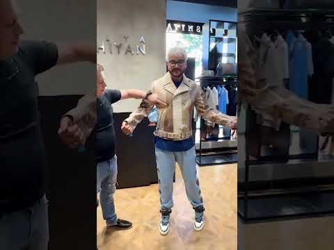 Филипп Киркоров КУПИЛ куртку ПО ЦЕНЕ КВАРТИРЫ #филиппкиркоров #киркоров #новость #звезды #юмор
