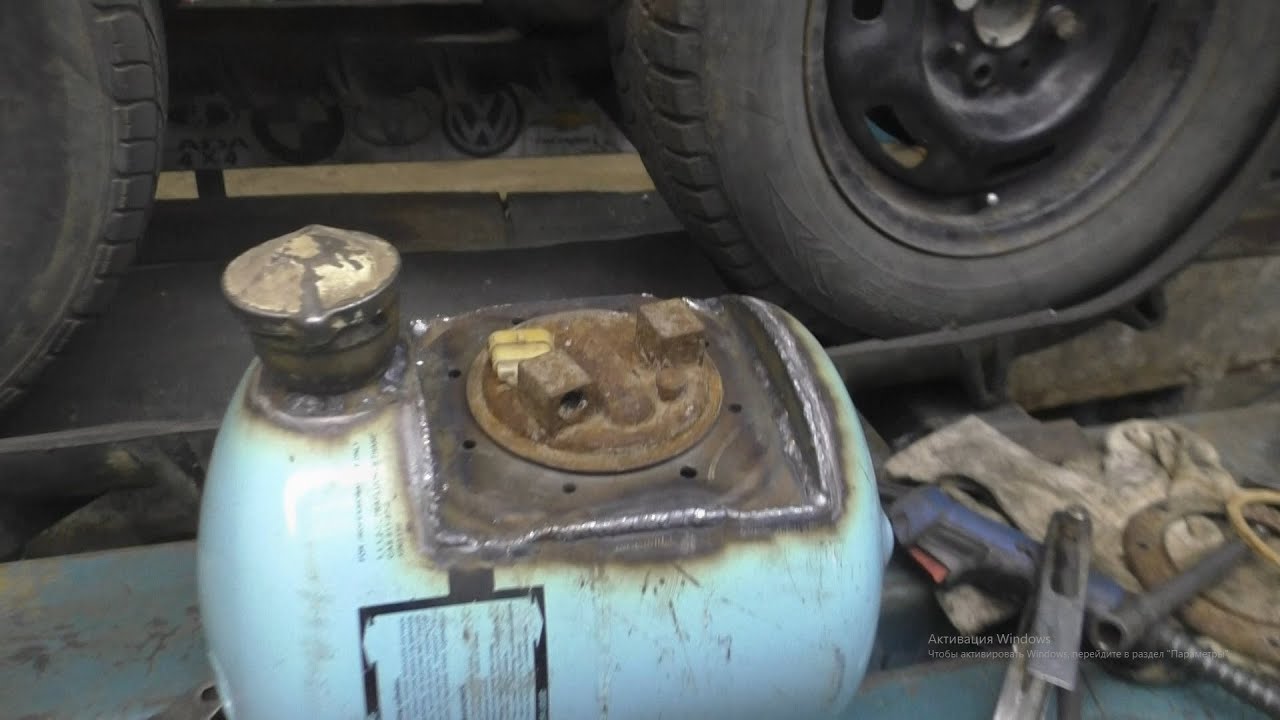 ГУСЕНИЧНЫЙ МИНИТРАКТОР ч.13 ДВИГАТЕЛЬ ЗАВЁЛСЯ!!! Самодельный бензобак ...