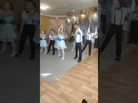 Утренник 8 марта