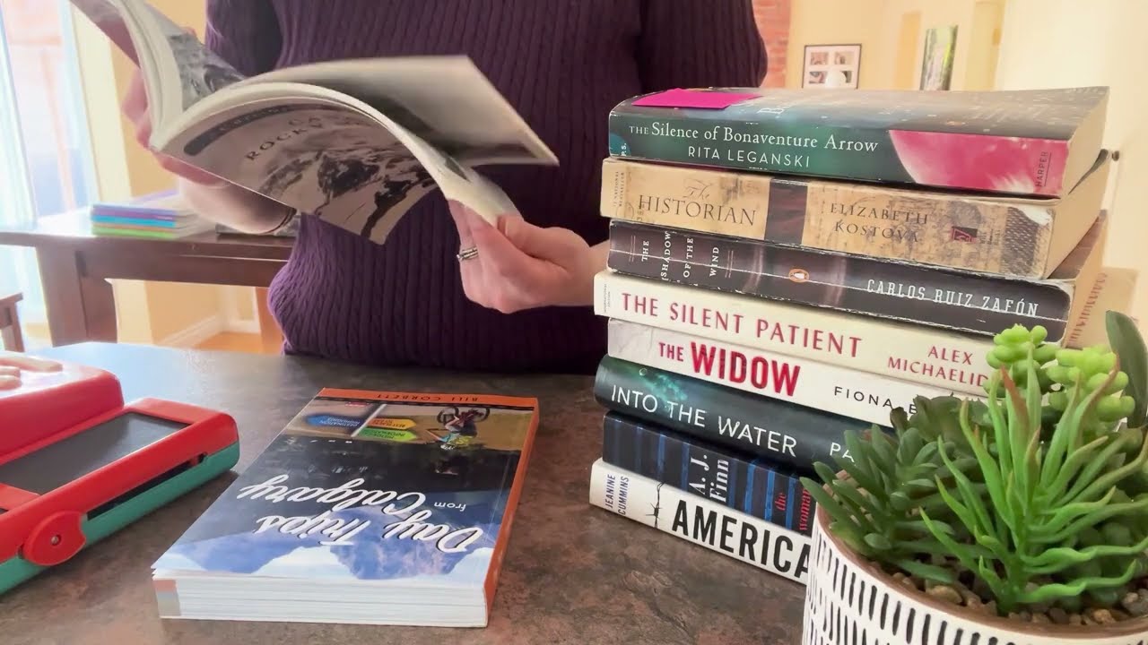 ASMR | A Used Bookstore Roleplay!