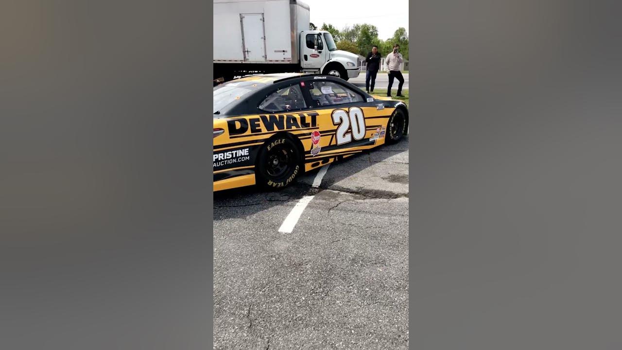 LOUD NASCAR ON STREET | REVS AND CRACKLES | COLD START