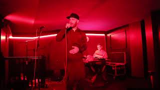 Charlie J & KwanLi - Swiftly (Live performance @the Moon)[Prod. KwanLi]