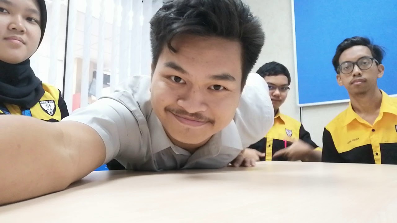 Group Dynamics : Chapter 6 (Interpersonal Communication)