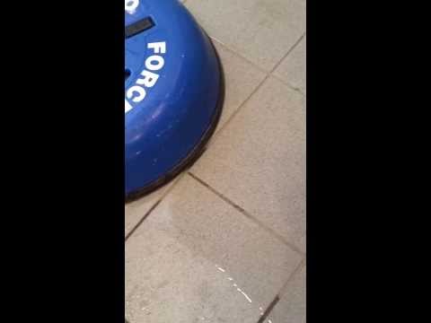 Video: Mopilest Põrandate Ja Erinevatel Pindadel Kasutatavate Moppide Puhastamiseks