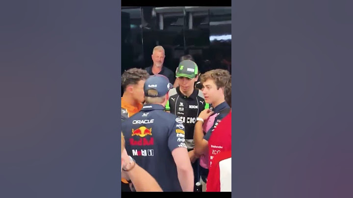 Max; mire miren como choque a Rusell, Franco; nooo q hd.. no me lo hagas a mi he jaja... #f1