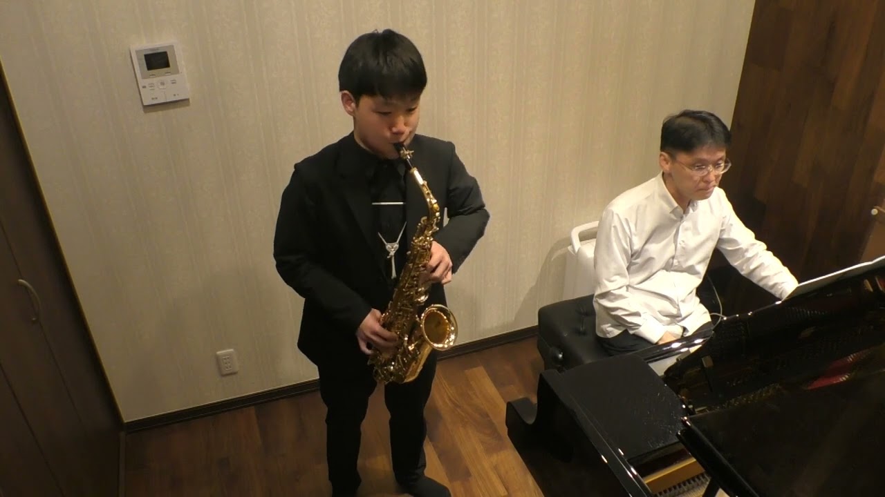 R.ブートリー/ ディヴェルティメントより第一楽章