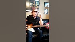 YYZ Rush bass breaks demonstrated
