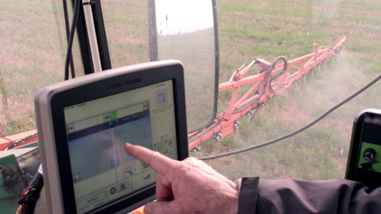 Pulvérisation : système d'autoguidage RTK