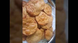 Shitala Satam 2017| Gujarati Festive| Namkin Masala Puri | Sweet Puri Recipe(Gud ki Puri) by Jiya vl
