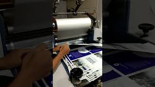 Mesin Laminasi Otomatis  Ukuran Yg Semi Besar percetakan 23project laminating