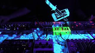random techno 022 tek.drum, arturia microfreak, korg es-1, volca bass, microgranny, bastl thyme