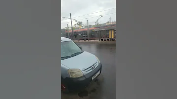 لحظة خروج الزوج لي حصلاتو مراتو مع عشيقتو فبرطمة مدينة المحمدية 